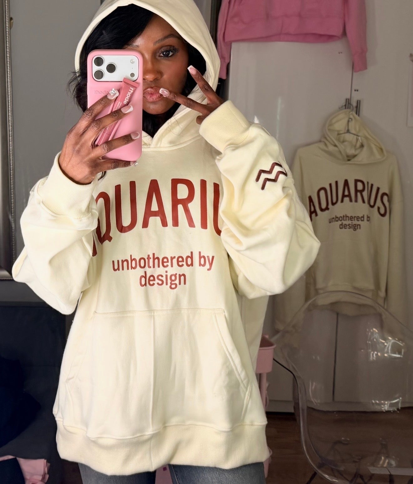 Aquarius Hoodie (buttercream)